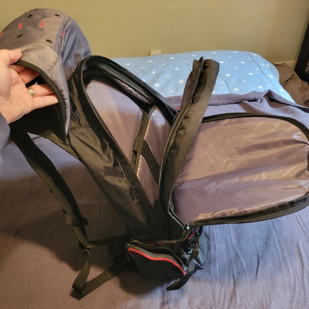 Mobile Edge Premium Backpack - Picture 3 of 3